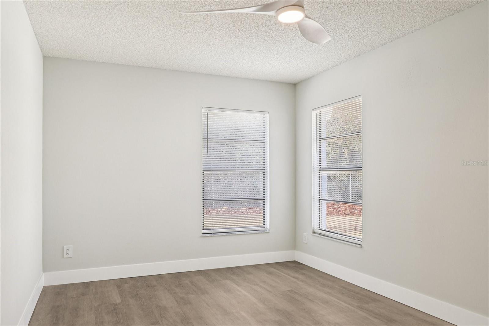 Image 23 of 44 For 1934 Pia Court