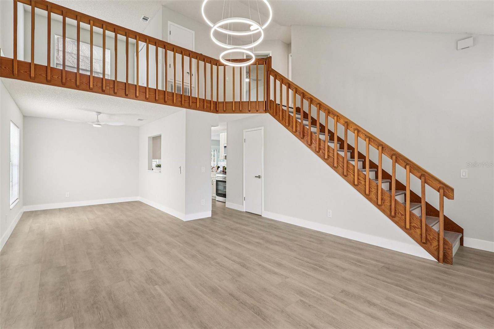 Image 27 of 44 For 1934 Pia Court