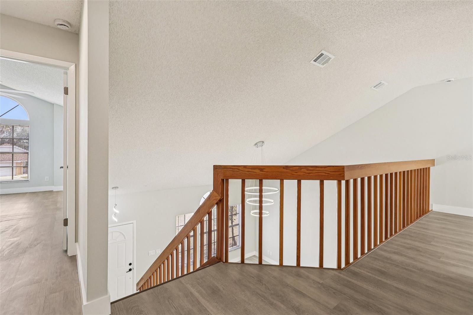 Image 31 of 44 For 1934 Pia Court