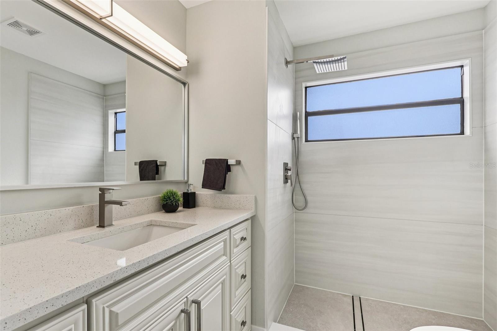 Image 34 of 44 For 1934 Pia Court