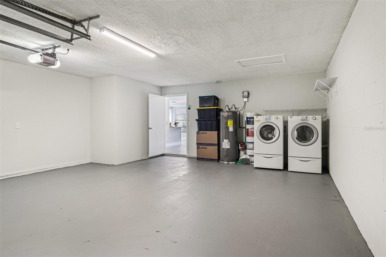 Image 41 of 44 For 1934 Pia Court