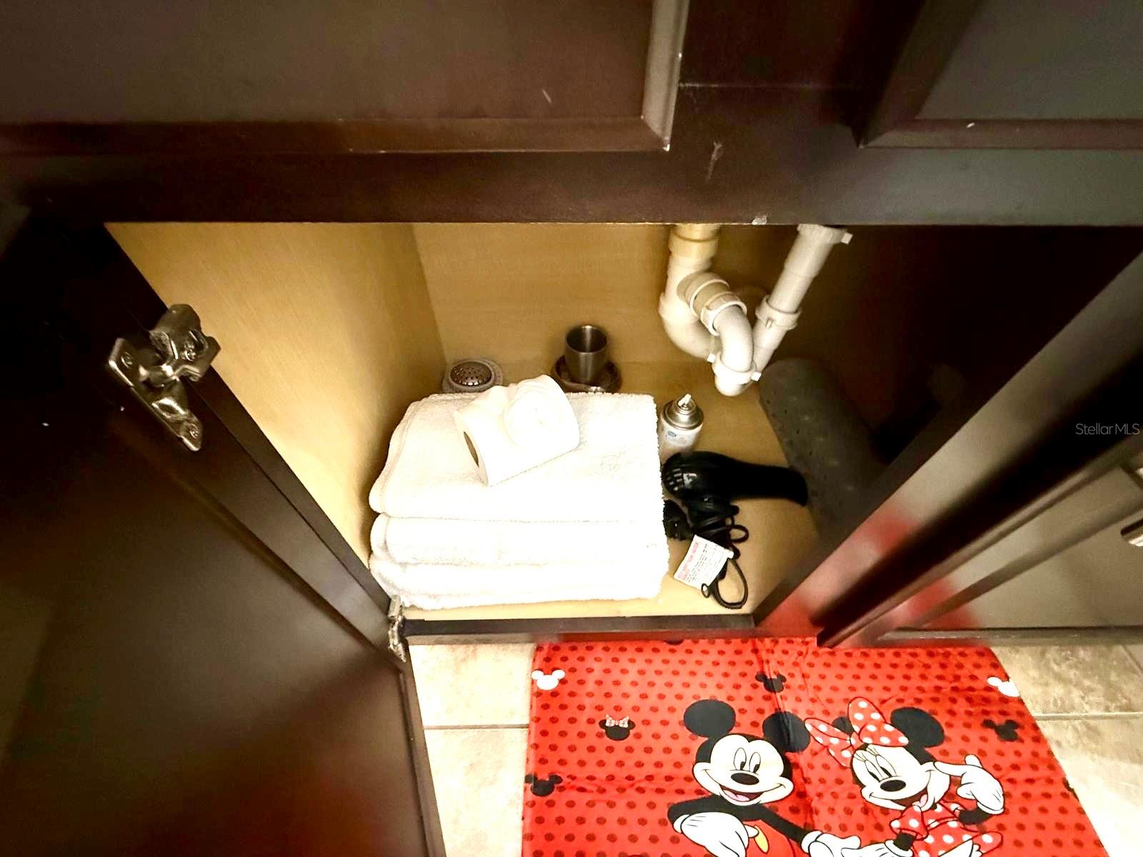 Image 11 of 39 For 8189 Roseville Road