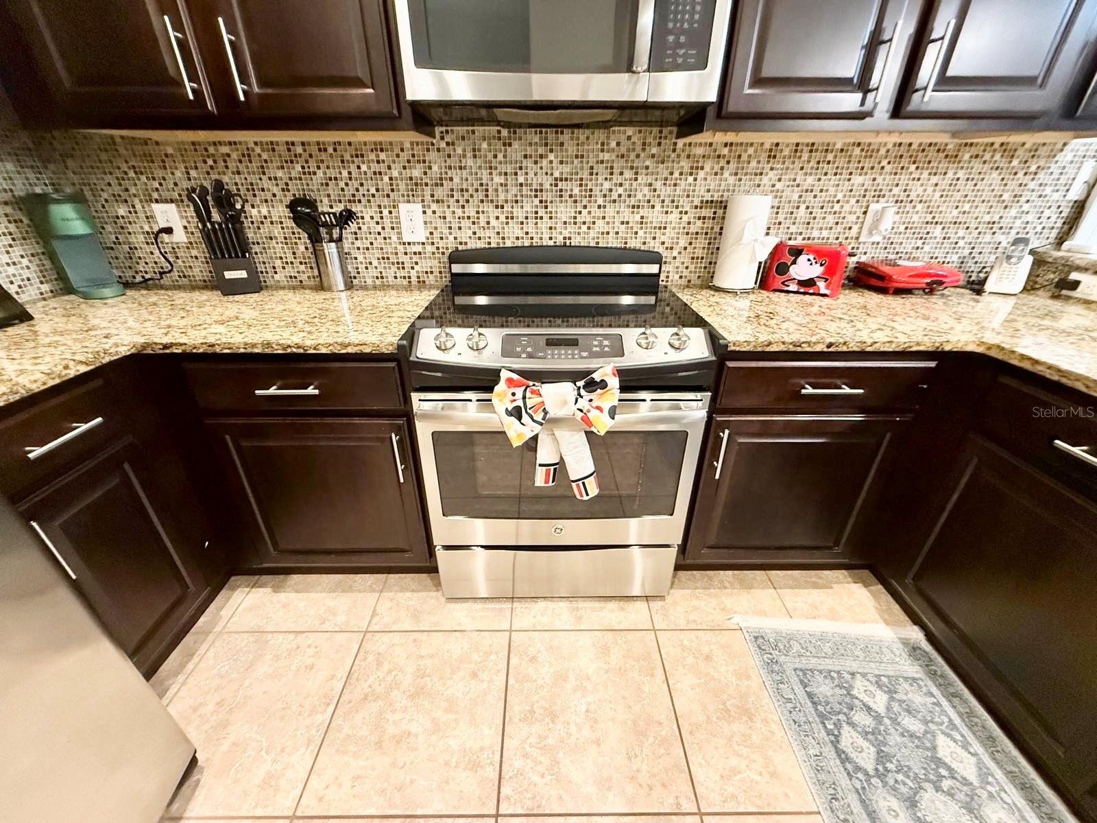 Image 18 of 39 For 8189 Roseville Road