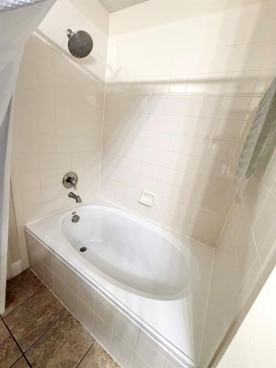 Image 6 of 39 For 8189 Roseville Road