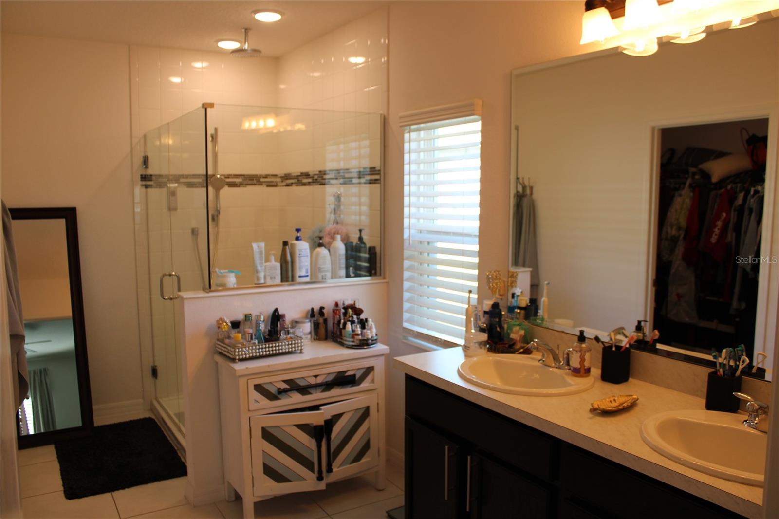 Image 11 of 18 For 2591 Wadeview Loop