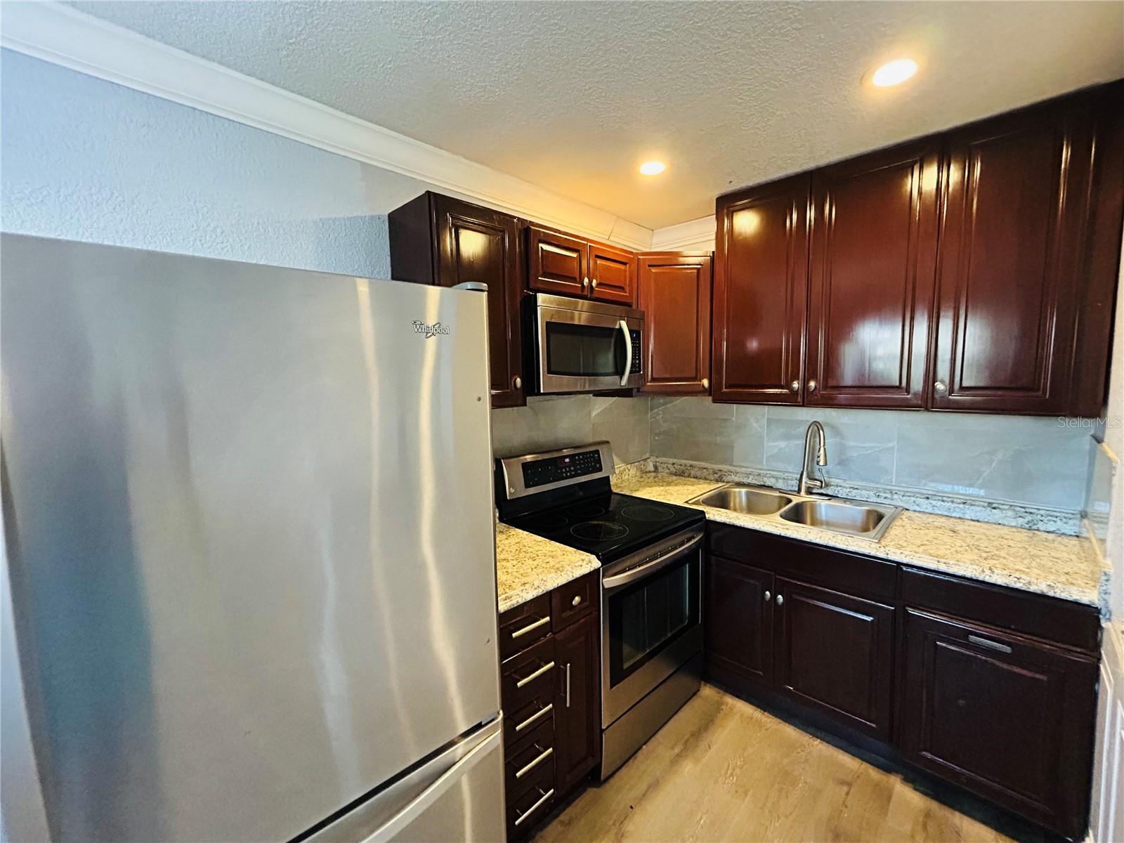 Image 2 of 14 For 4666 Ken Knight Drive N