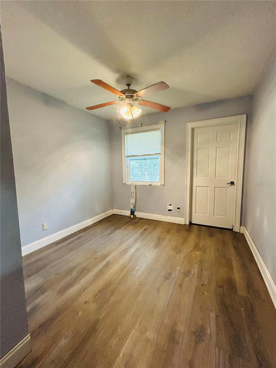 Image 6 of 14 For 4666 Ken Knight Drive N