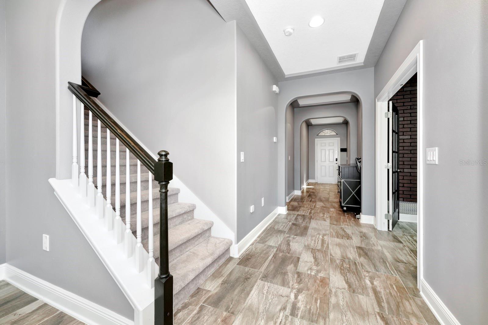 Image 10 of 38 For 915 Fountain Coin Loop