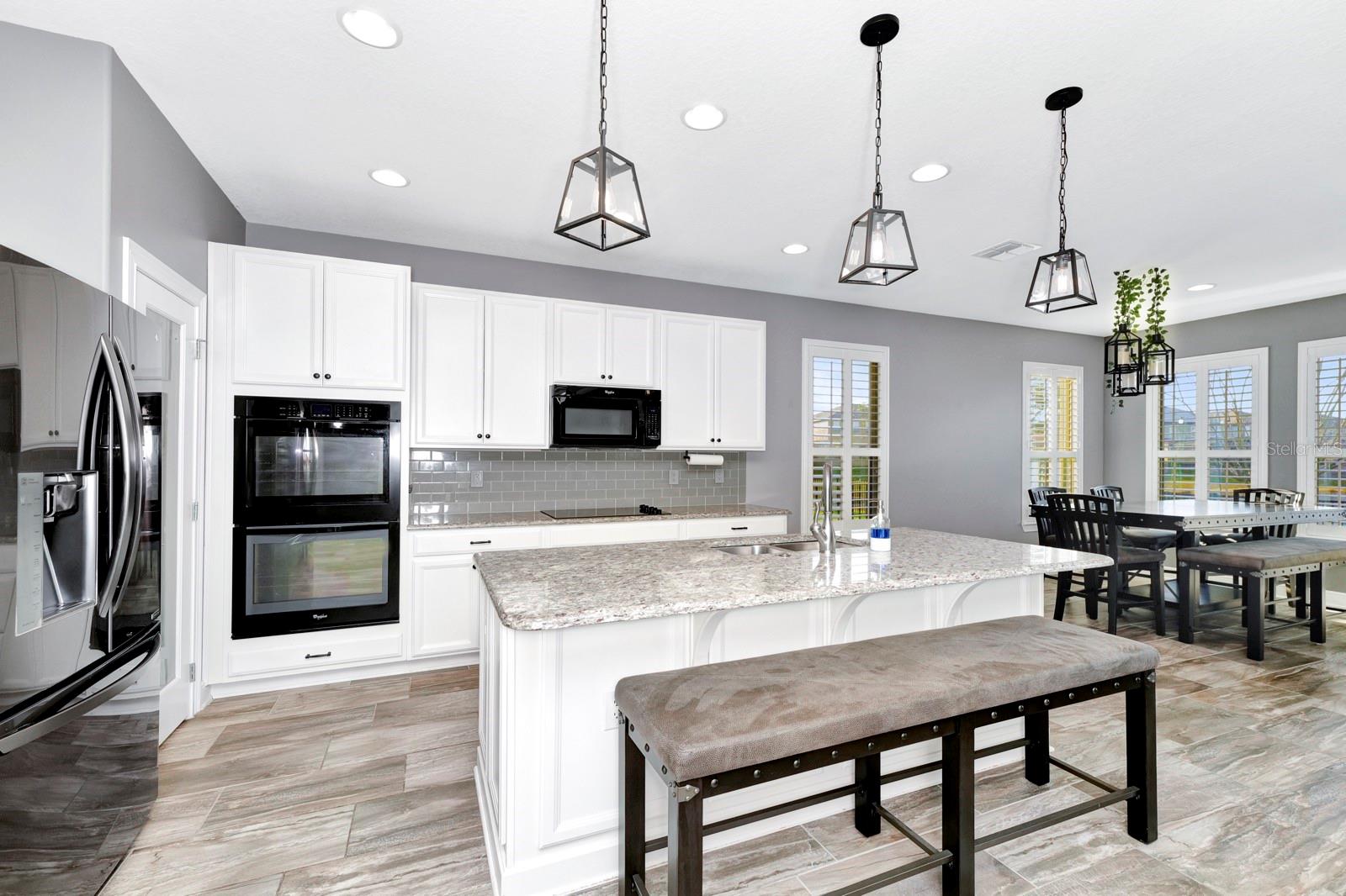 Image 18 of 38 For 915 Fountain Coin Loop