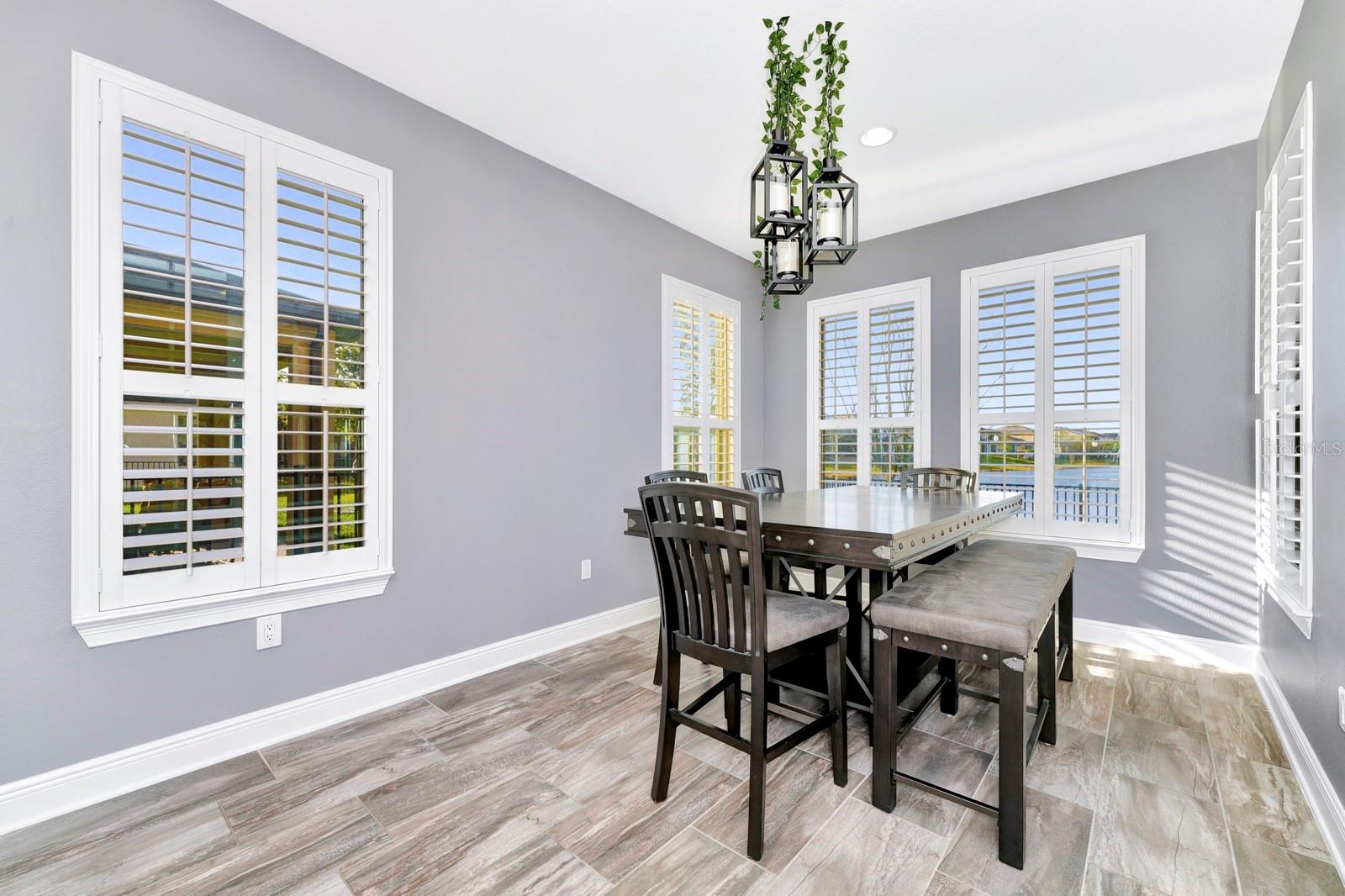 Image 20 of 38 For 915 Fountain Coin Loop