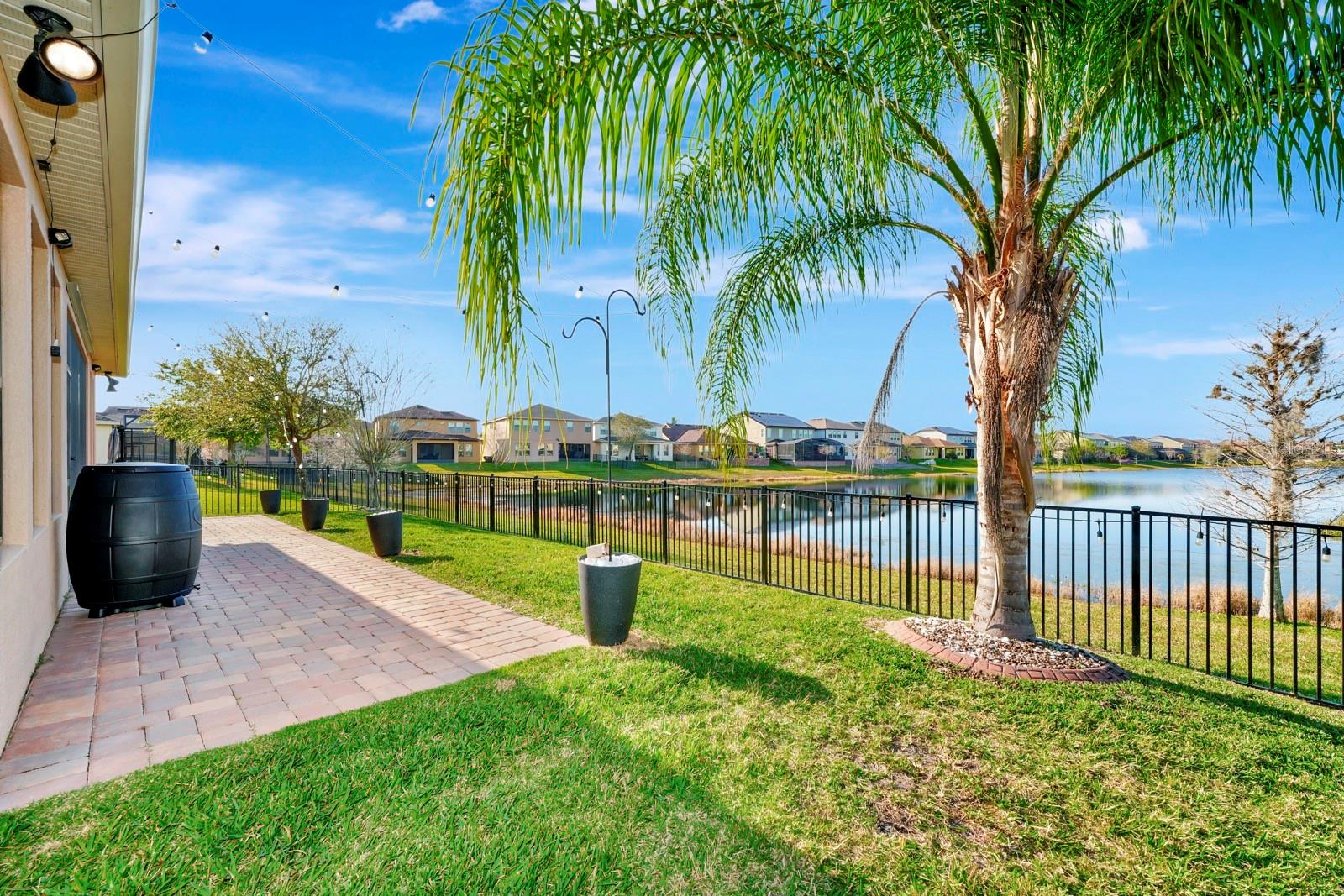 Image 8 of 38 For 915 Fountain Coin Loop