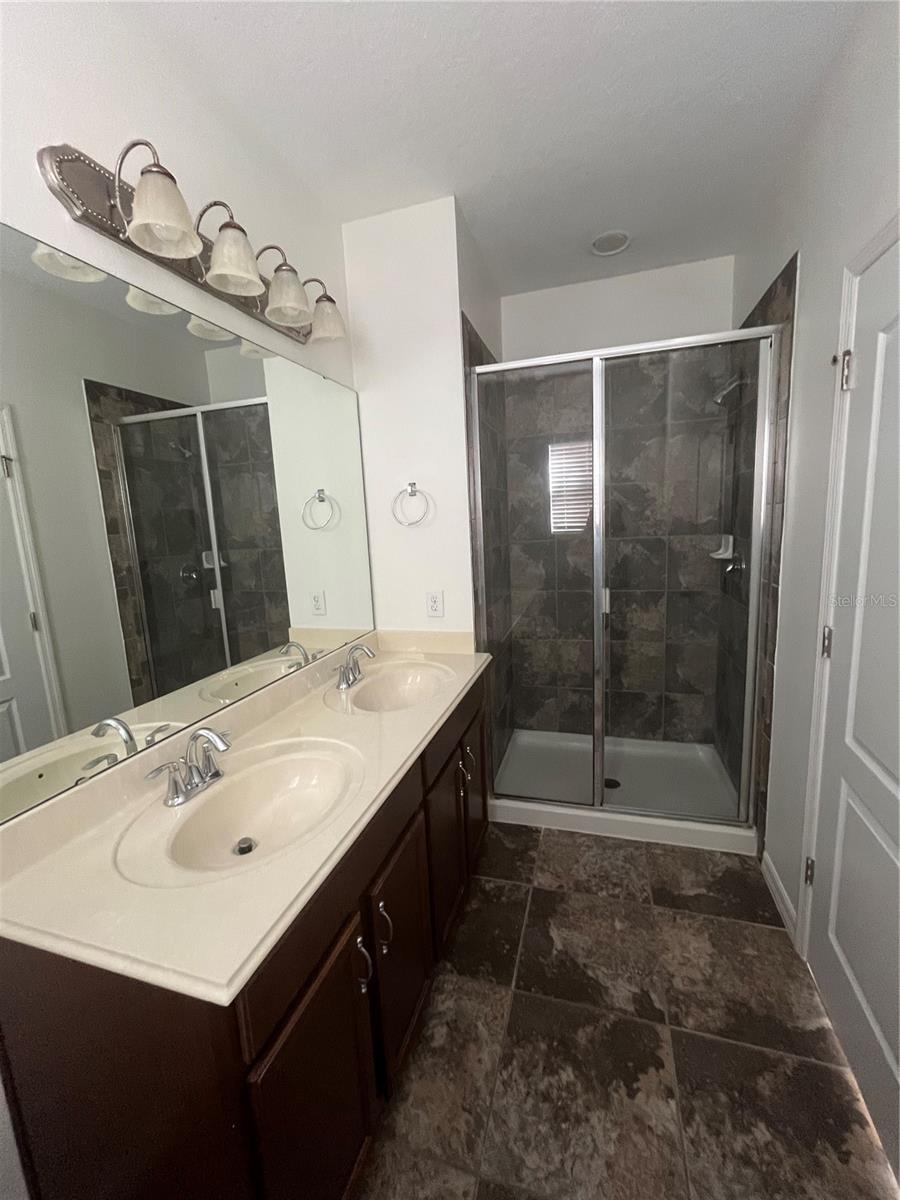 Image 11 of 25 For 7609 Sutherton Lane