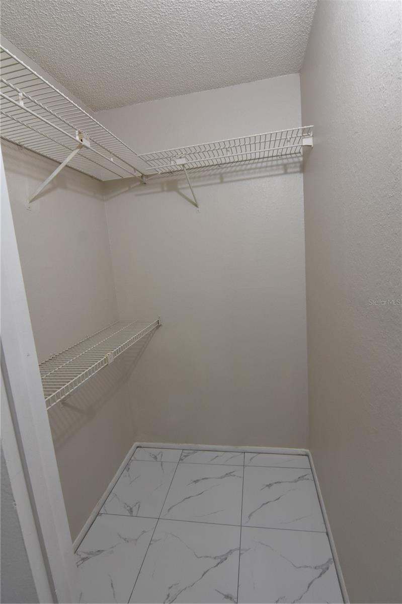 Image 12 of 19 For 637 Buoy Lane 303