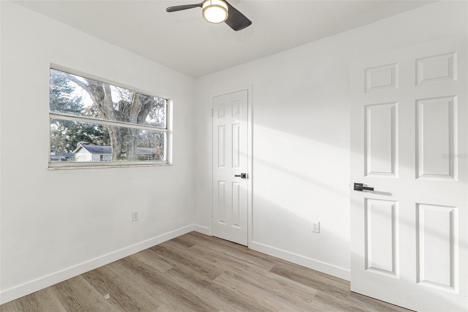 Image 18 of 28 For 661 Duncan Circle E