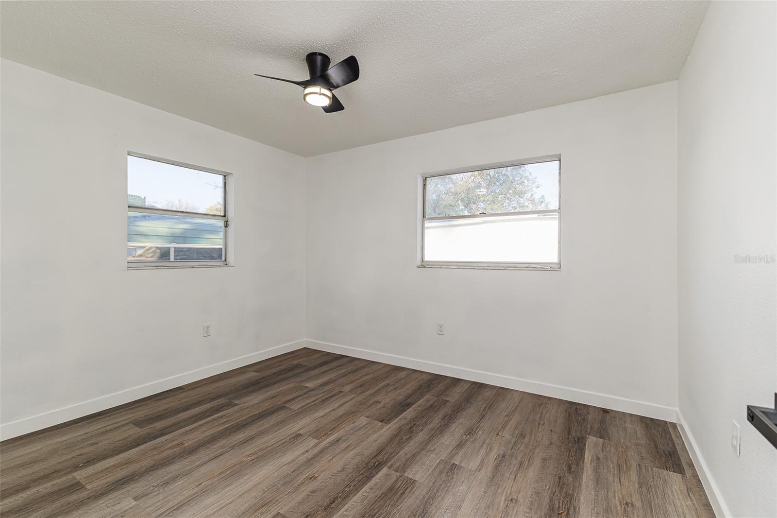 Image 21 of 28 For 661 Duncan Circle E