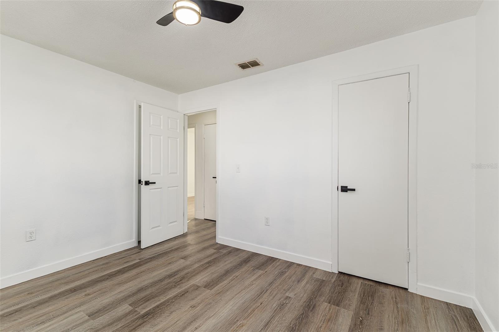 Image 22 of 28 For 661 Duncan Circle E