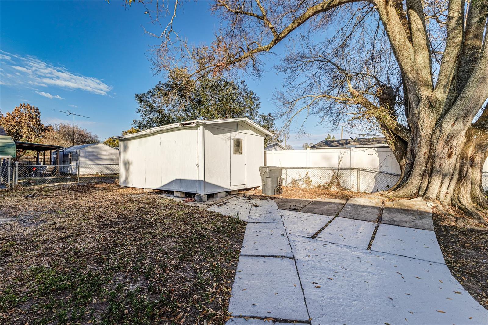 Image 23 of 28 For 661 Duncan Circle E