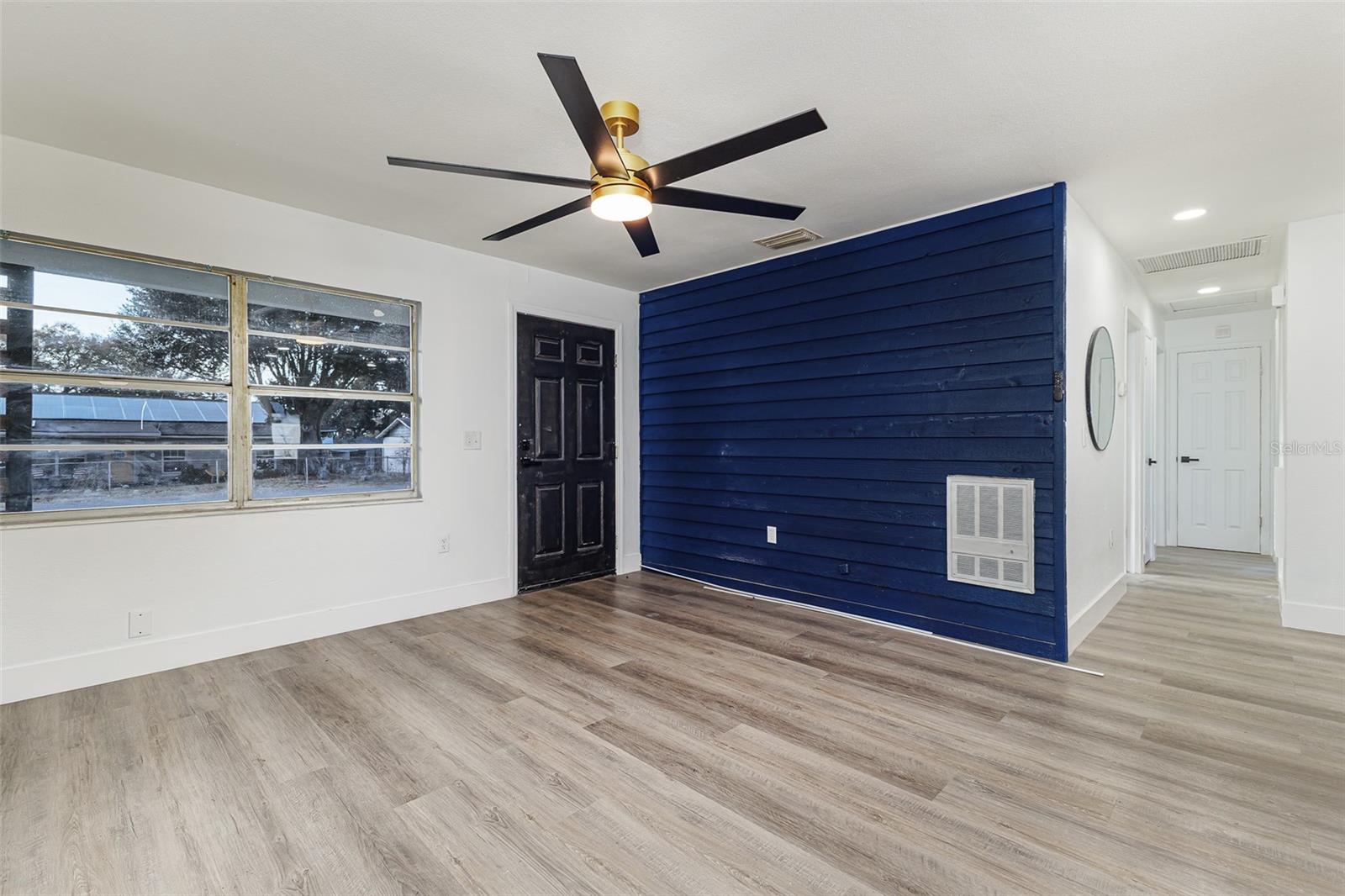 Image 6 of 28 For 661 Duncan Circle E