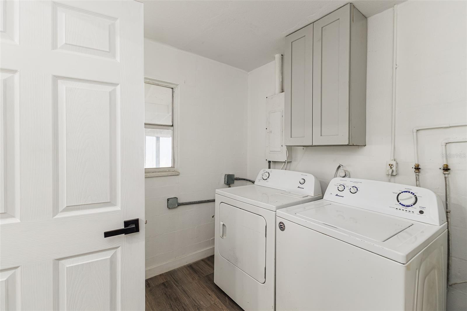 Image 9 of 28 For 661 Duncan Circle E