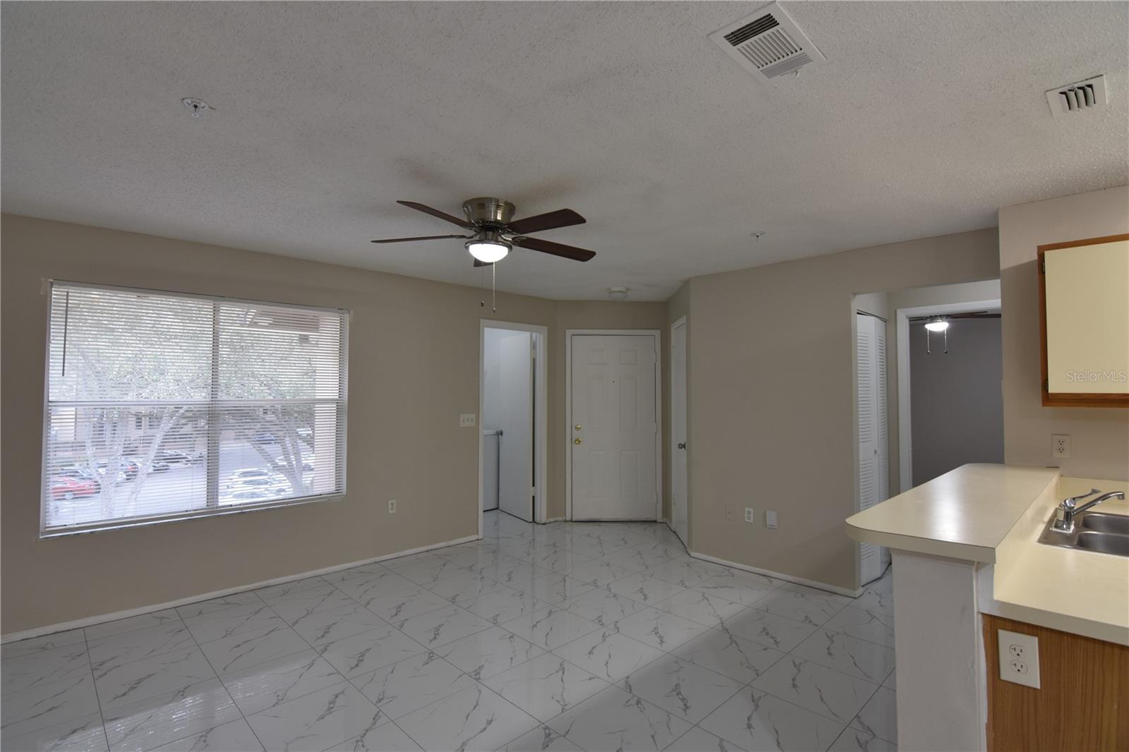 Image 9 of 17 For 956 Salt Pond Place 303