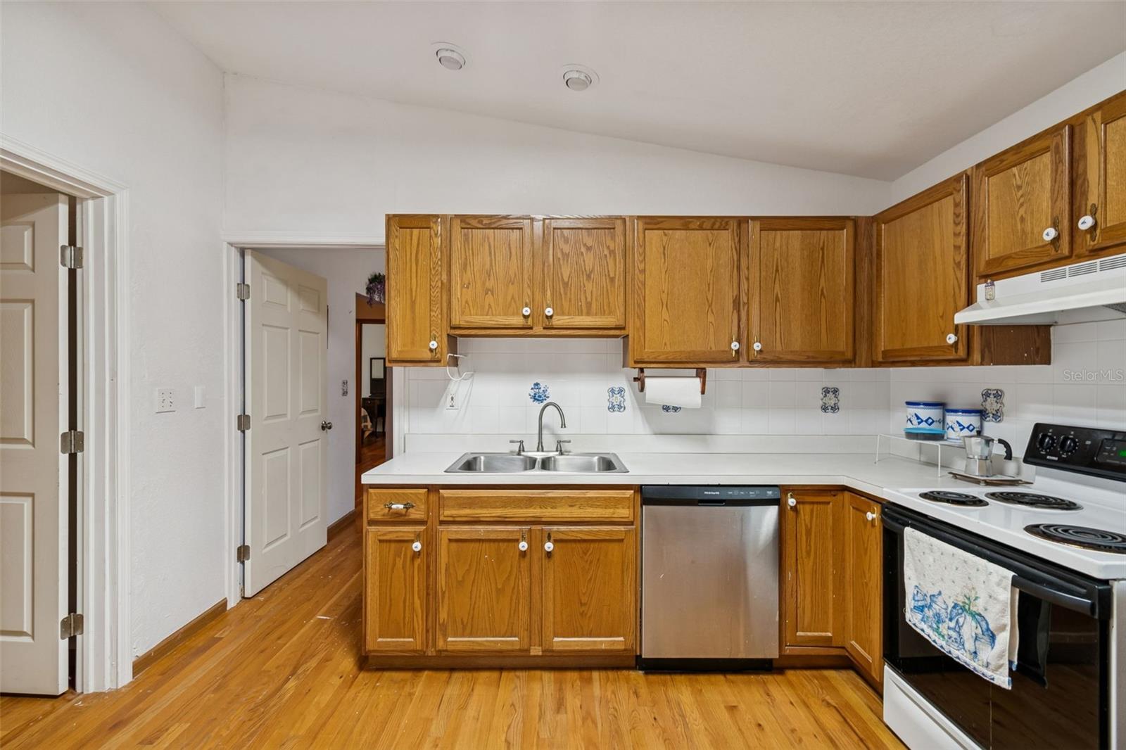 Image 13 of 48 For 2334 Hiawassee Road