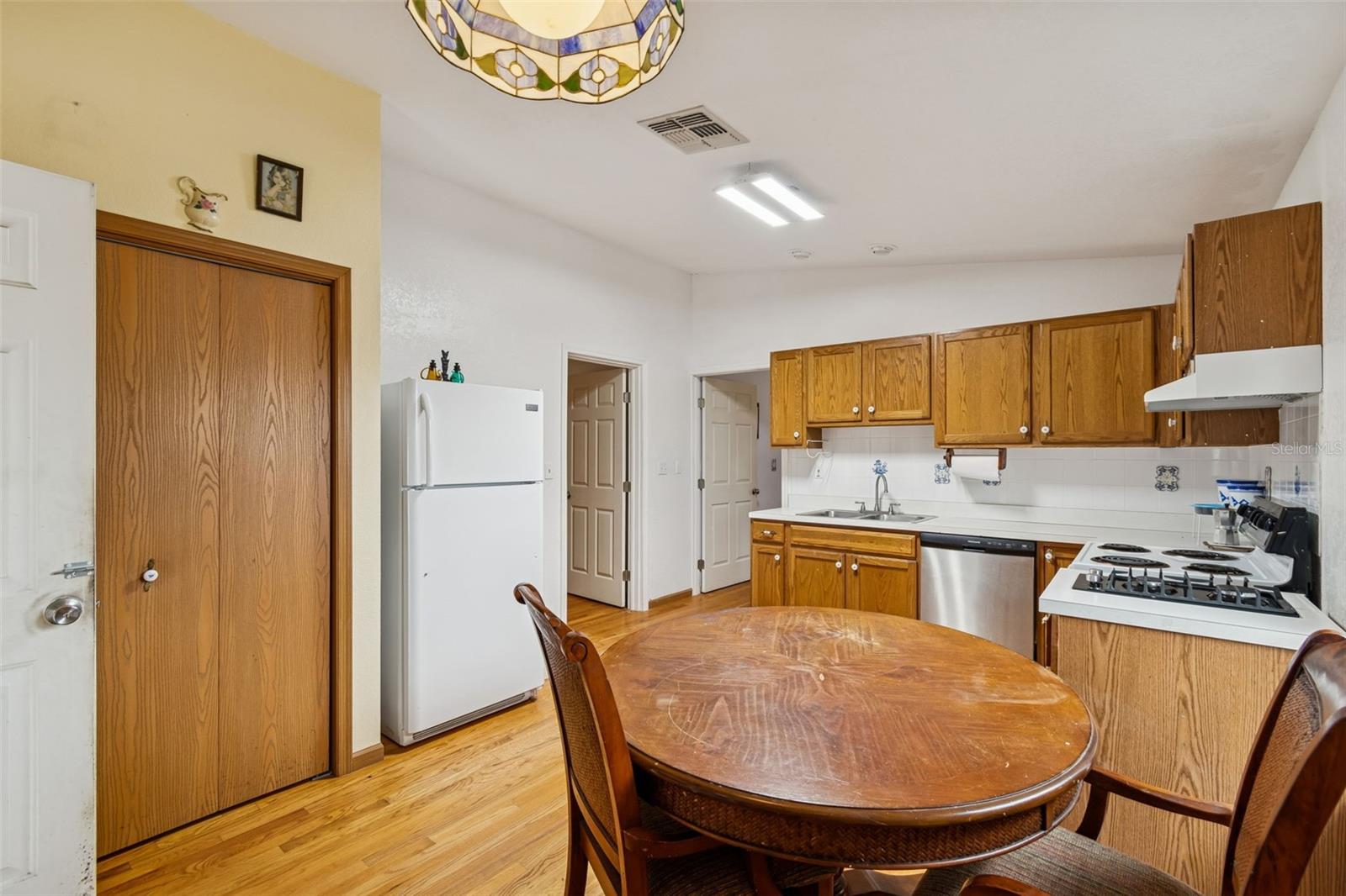 Image 16 of 48 For 2334 Hiawassee Road