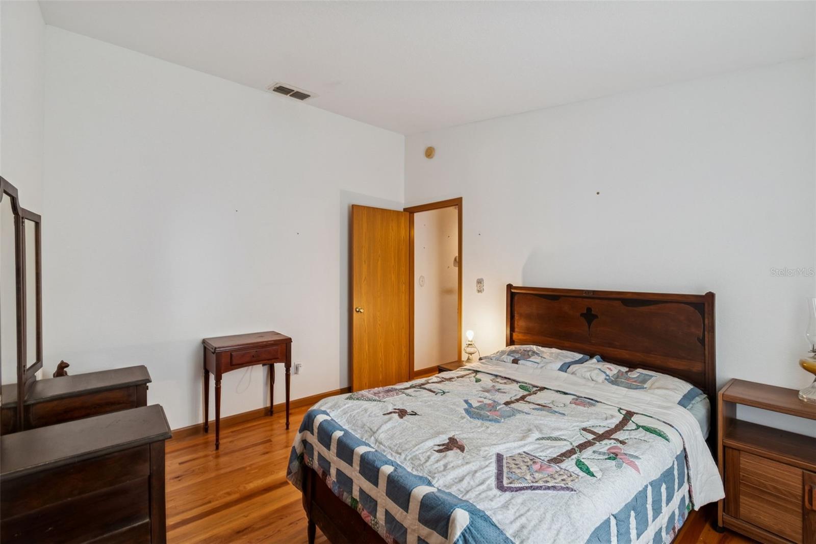 Image 34 of 48 For 2334 Hiawassee Road