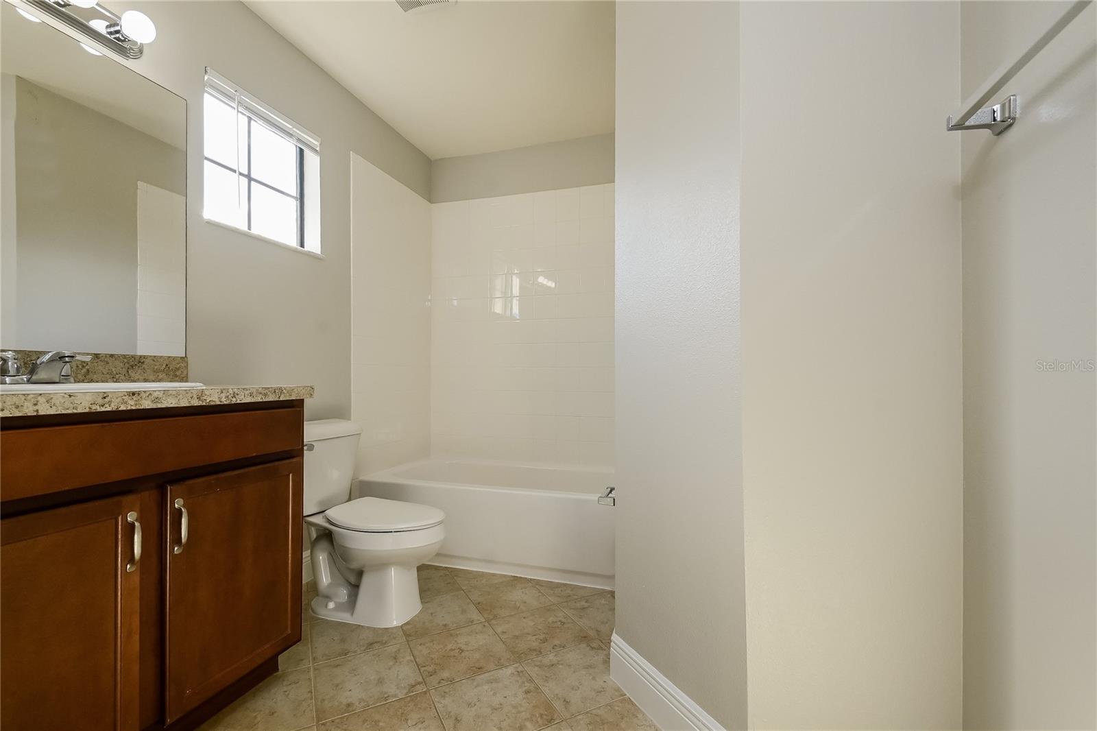 Image 13 of 17 For 10255 Newminster Loop