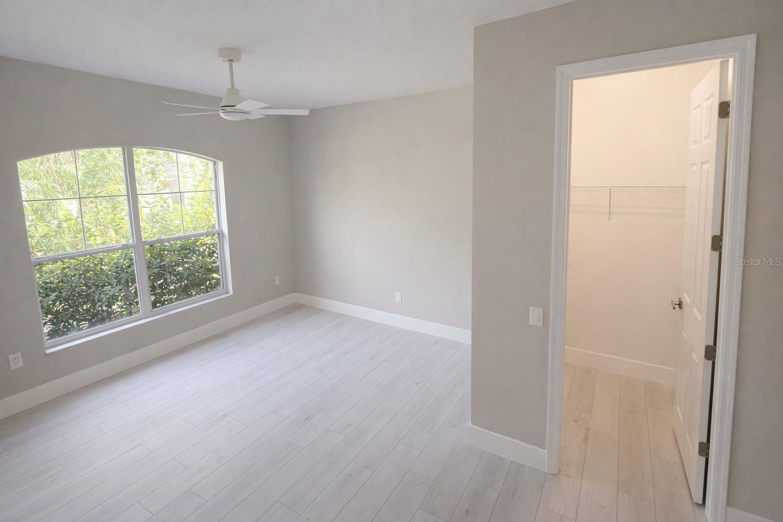 Image 9 of 20 For 3504 Valleyview Drive