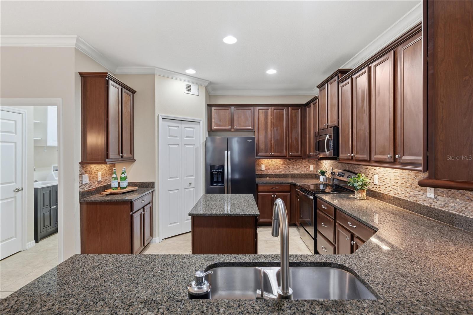 Image 17 of 33 For 315 Terracina Drive