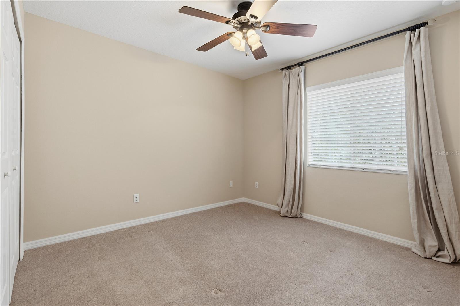 Image 24 of 33 For 315 Terracina Drive