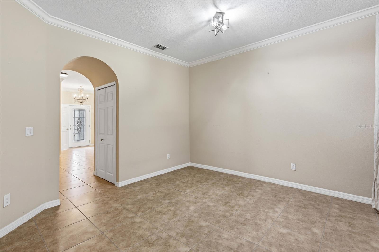 Image 6 of 33 For 315 Terracina Drive