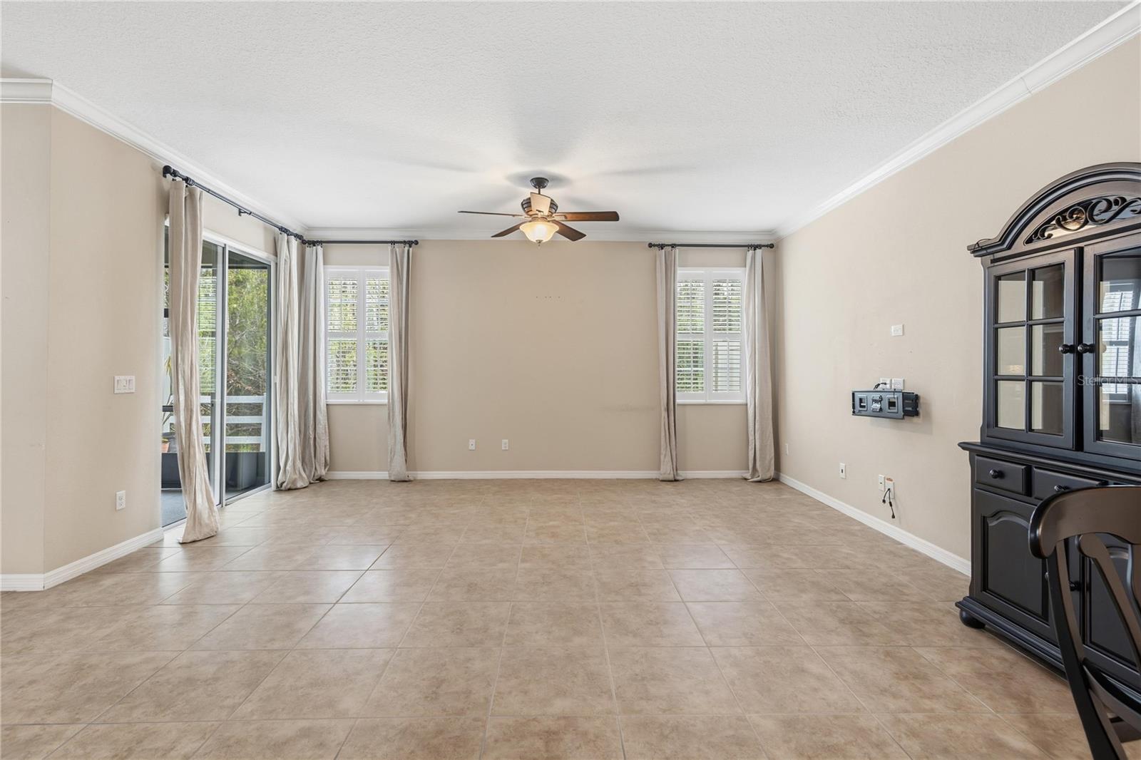 Image 9 of 33 For 315 Terracina Drive