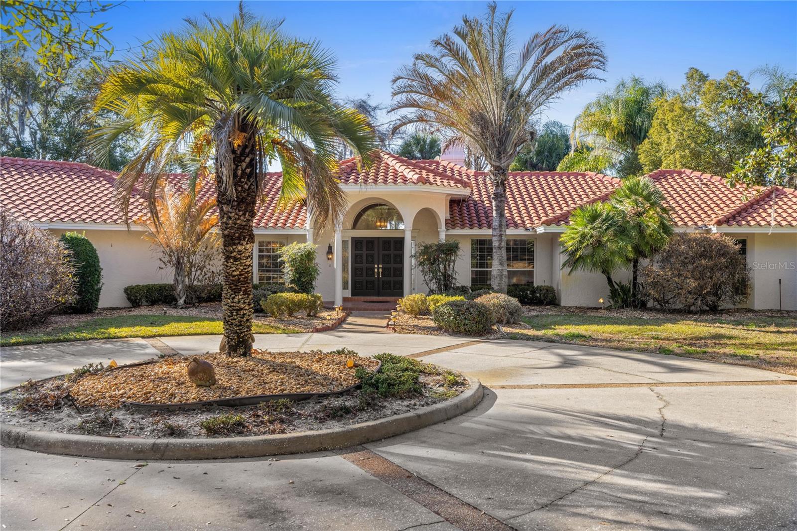 Listing photo id 12 for 6136 Dora Drive