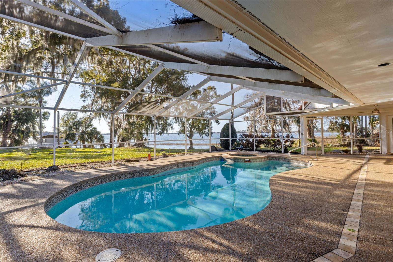 Listing photo id 0 for 6136 Dora Drive