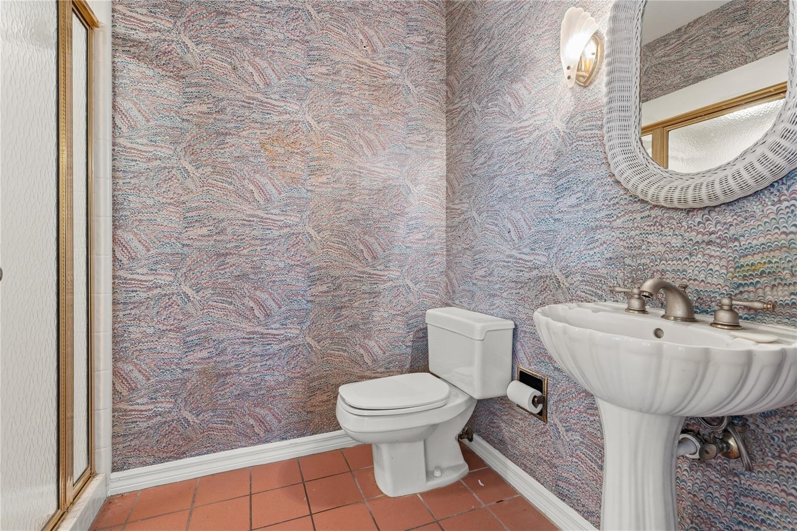 Listing photo id 29 for 6136 Dora Drive