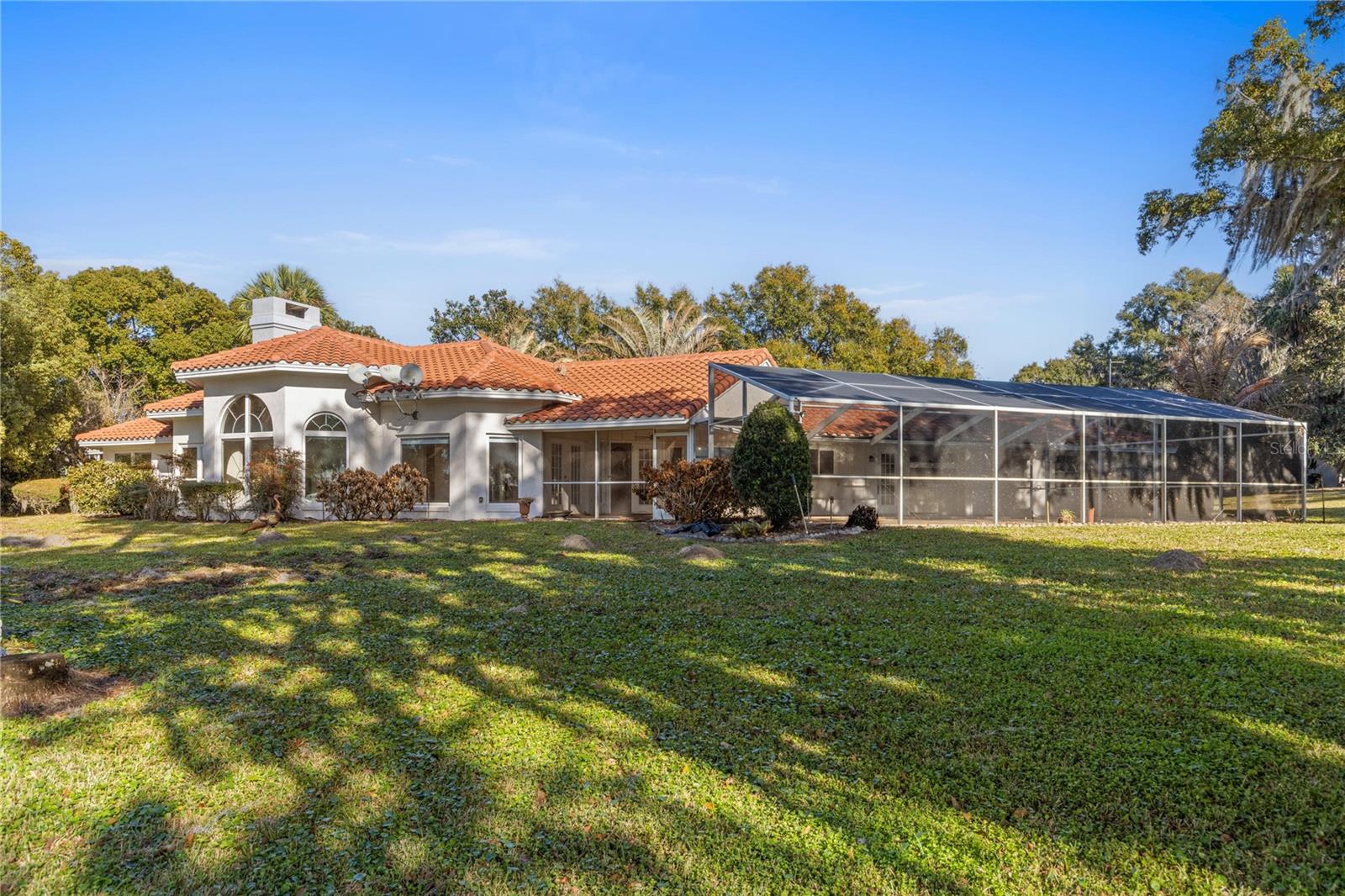 Listing photo id 33 for 6136 Dora Drive