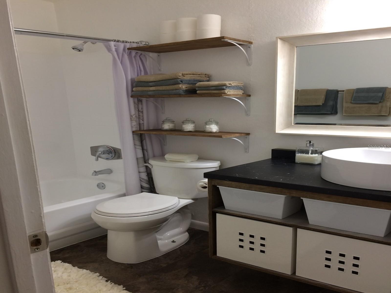 Image 10 of 22 For 4350 Perkinshire Lane 108