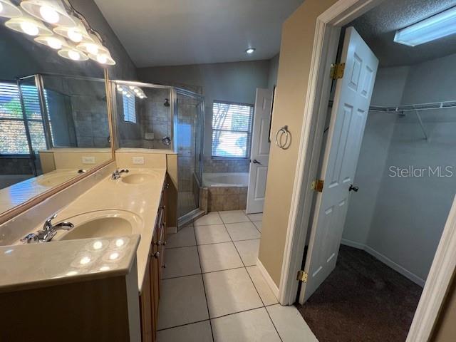 Image 13 of 24 For 202 Woodbury Pines Circle