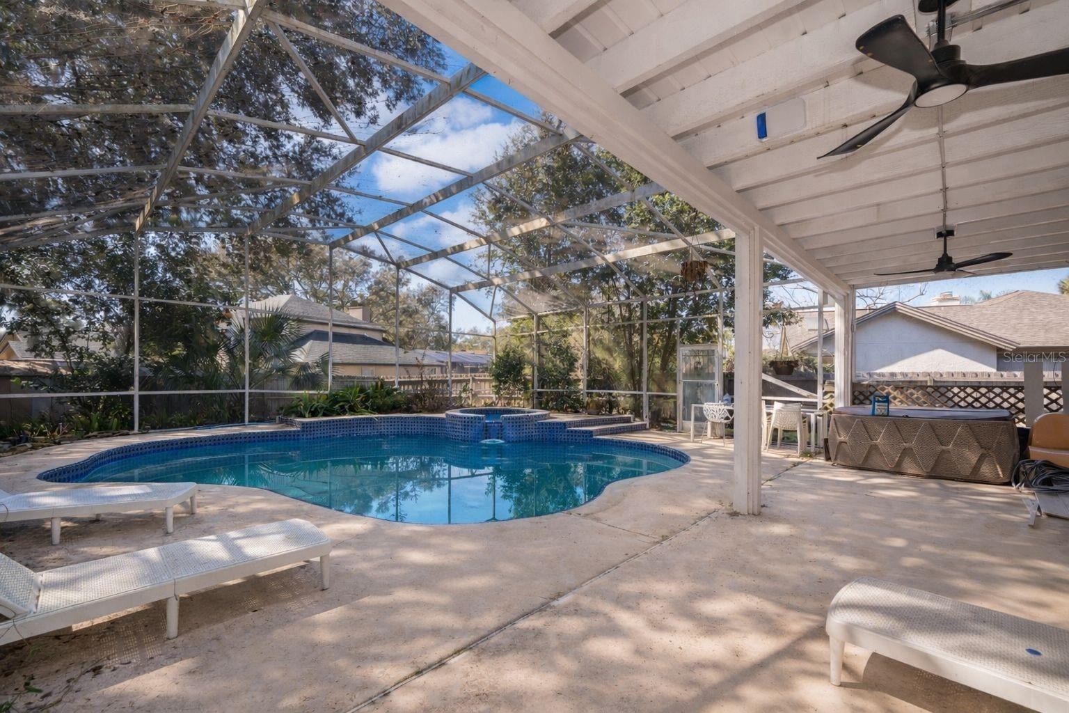 Image 11 of 38 For 2054 Palm Vista Drive