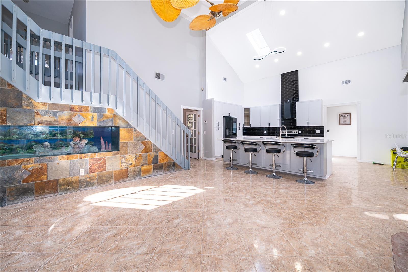 Image 13 of 38 For 2054 Palm Vista Drive