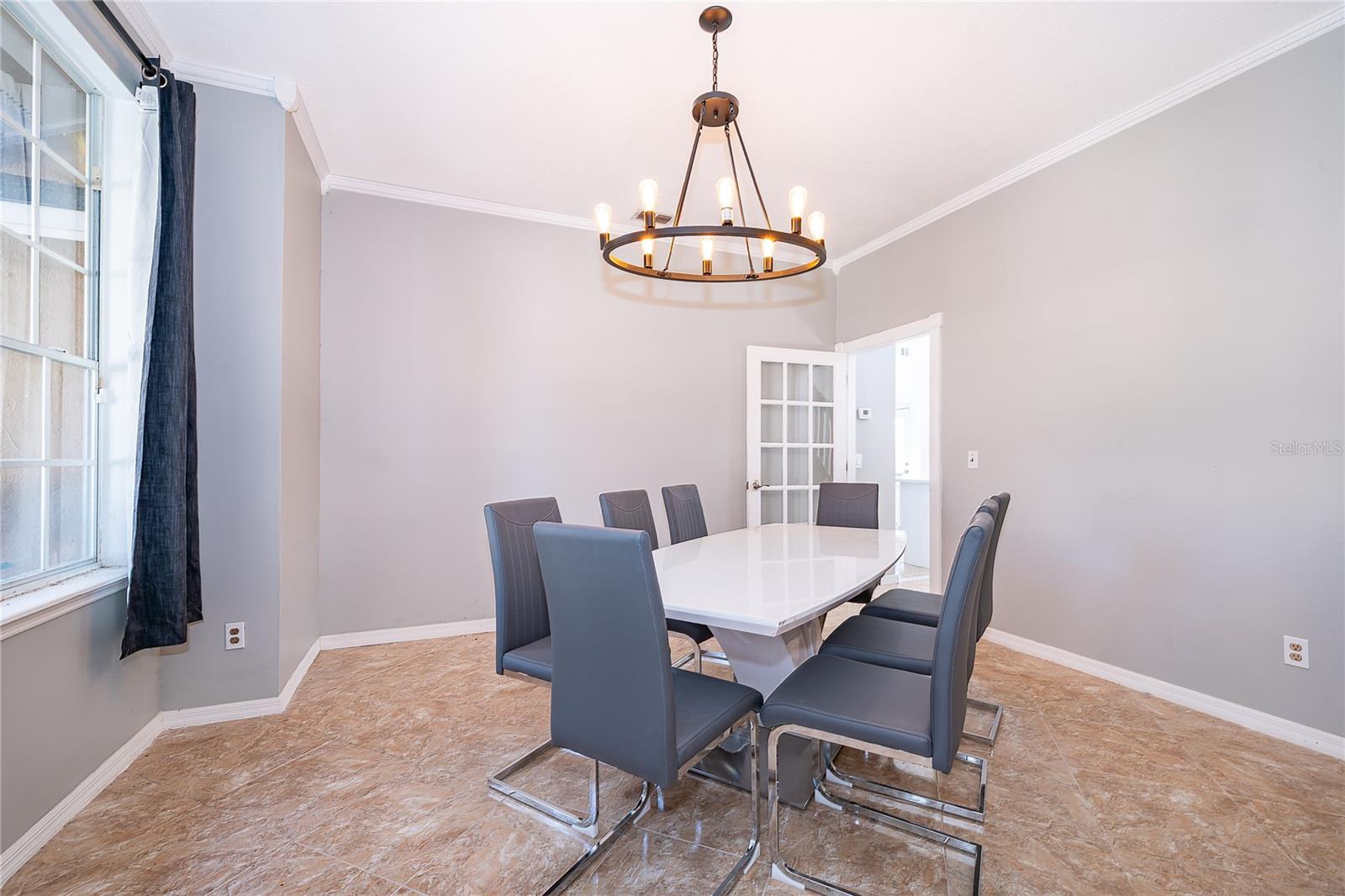 Image 19 of 38 For 2054 Palm Vista Drive