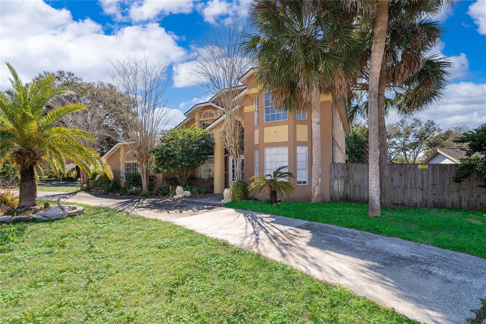 Image 4 of 38 For 2054 Palm Vista Drive