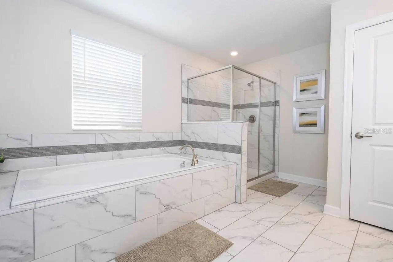 Image 15 of 41 For 8836 Cruden Bay Court