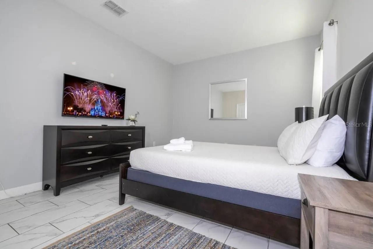 Image 27 of 41 For 8836 Cruden Bay Court