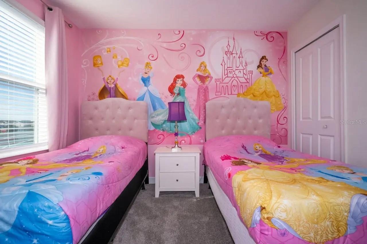 Image 7 of 41 For 8836 Cruden Bay Court