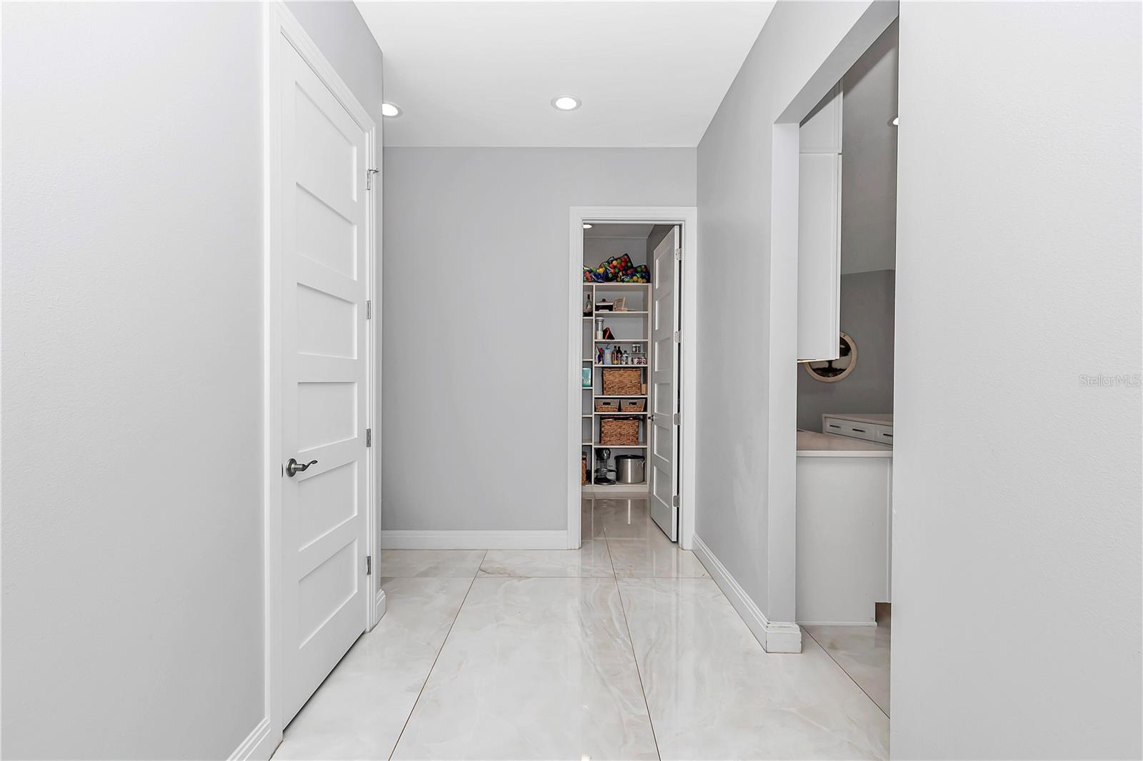 Image 17 of 61 For 14742 4th Avenue