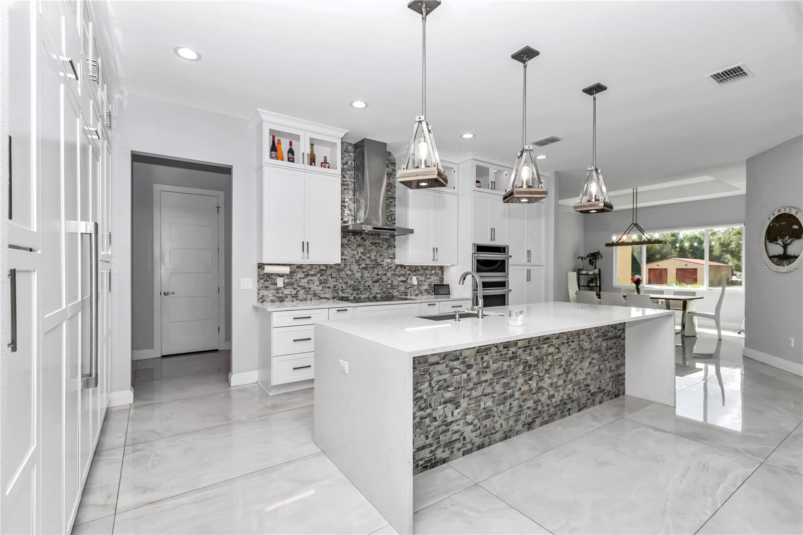 Image 21 of 61 For 14742 4th Avenue