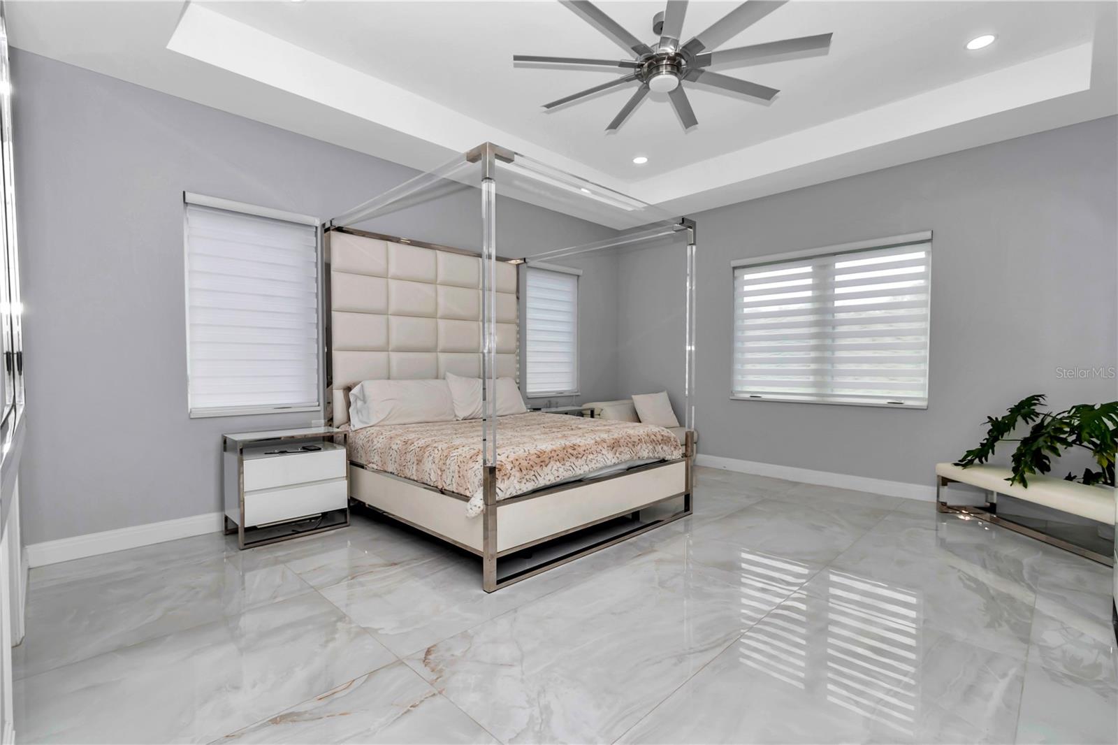 Image 32 of 61 For 14742 4th Avenue