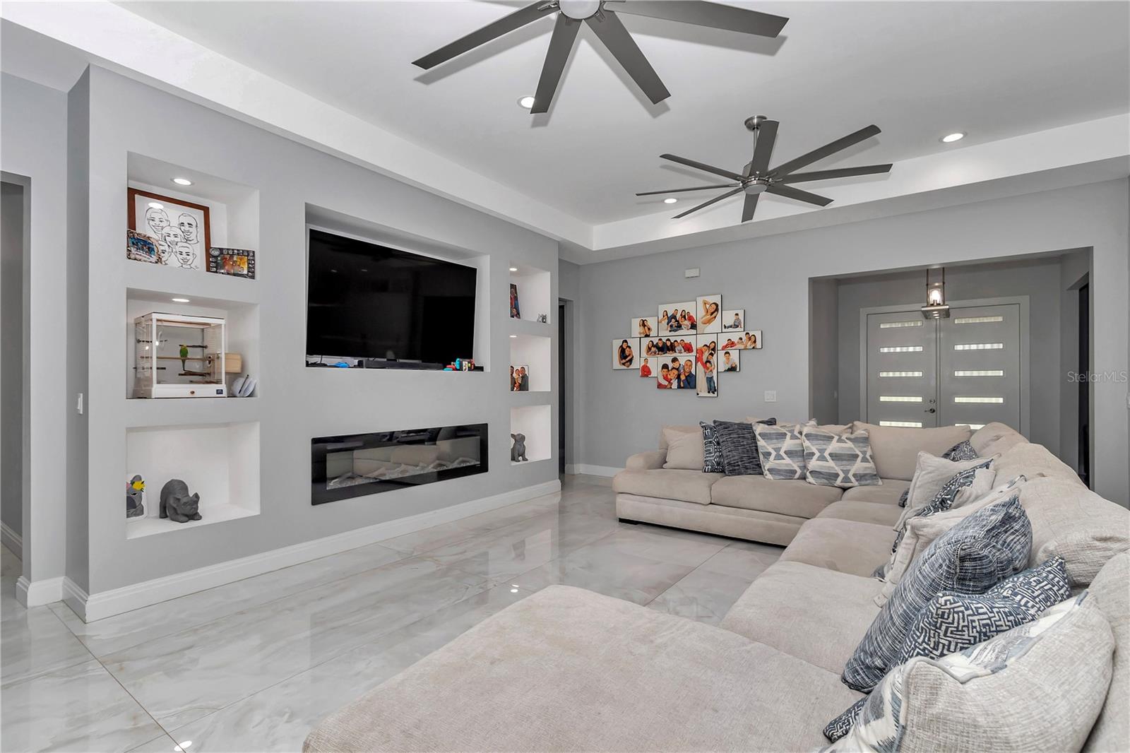 Image 40 of 61 For 14742 4th Avenue